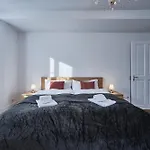 5, Apartment, Central, Modern, Spacious Apartament *