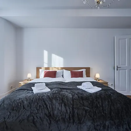5, Apartment, Central, Modern, Spacious Apartament *