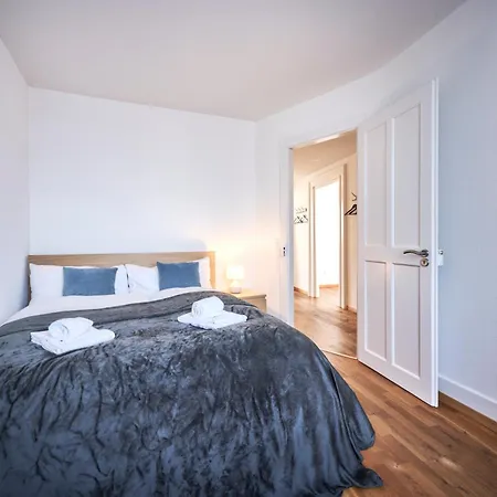 5, Apartment, Central, Modern, Spacious Apartament