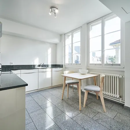 5, Apartment, Central, Modern, Spacious Apartment