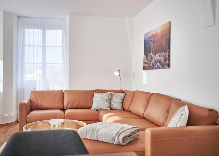 5, Apartment, Central, Modern, Spacious Apartment