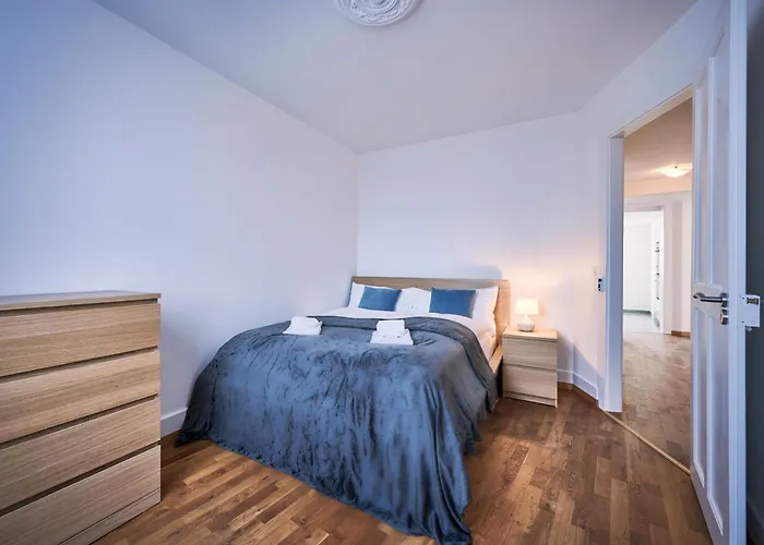 5, Apartment, Central, Modern, Spacious * Berno