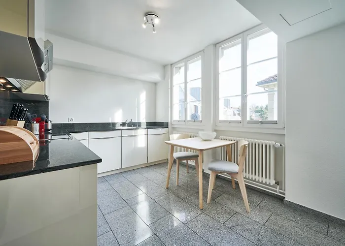 5, Apartment, Central, Modern, Spacious Apartment