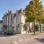شقة 5, Apartment, Central, Modern, Spacious برن
